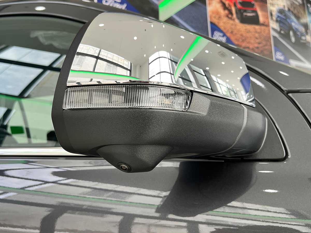 Camera 360 trên ford everest titanium 4x4