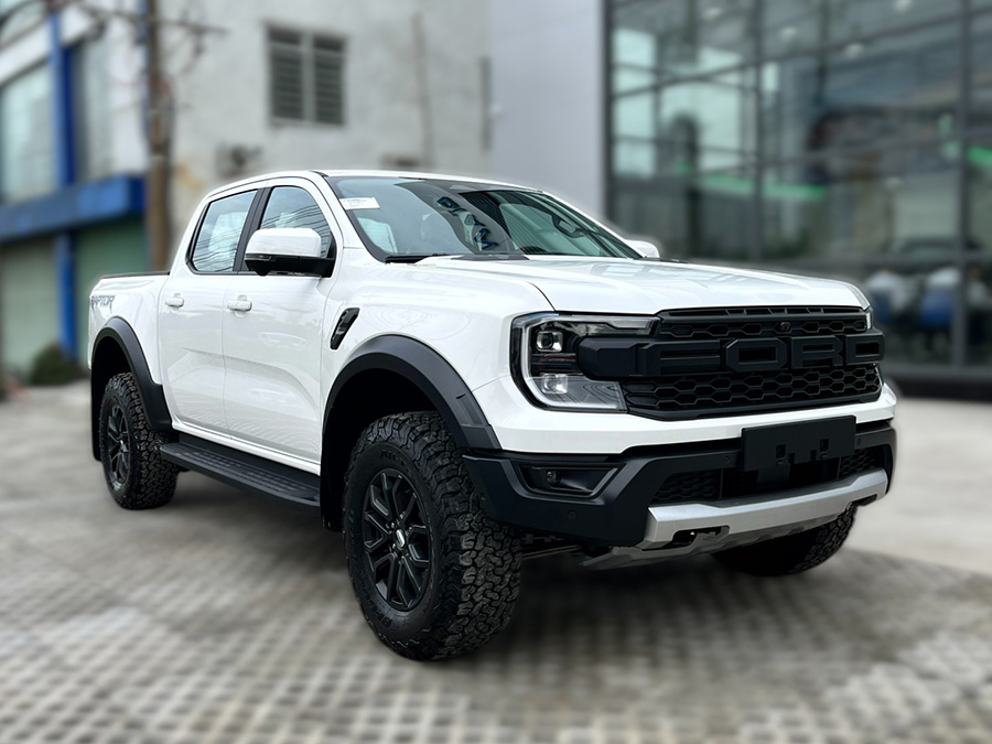 Xe Ford Ranger Raptor 2025 màu trắng mạnh mẽ và sang trọng