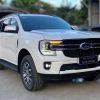 Ford Everest Ambiente 2025 màu trắng – SUV 7 chỗ giá rẻ